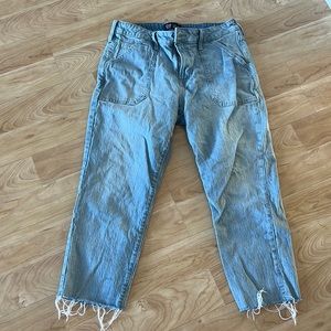 Gap universal slim boyfriend jean